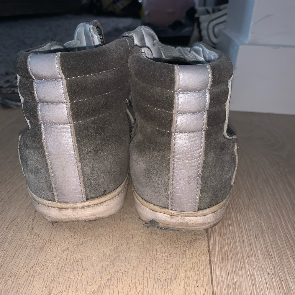 Golden goose